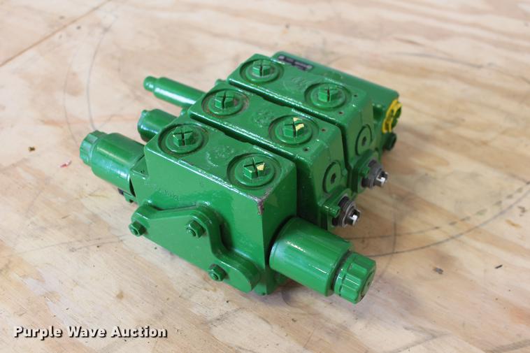image for item DZ9941 John Deere Bucher AL211999 selective hydraulic control valve