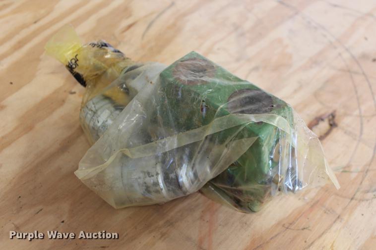 image for item DZ9942 John Deere Bucher AL202023 selective hydraulic control valve