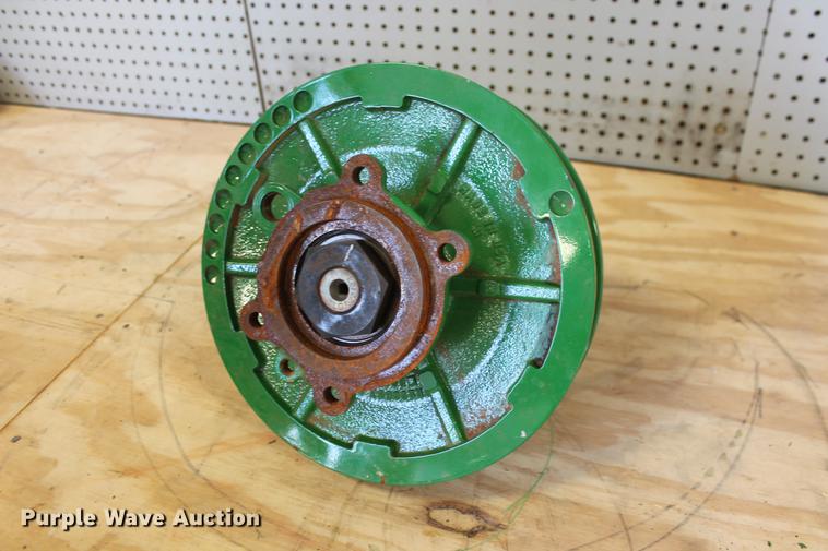 image for item DZ9946 John Deere RE558393 fan drive