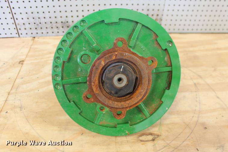 image for item DZ9946 John Deere RE558393 fan drive