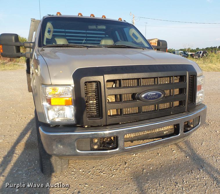 image for item EI9637 2008 Ford F350 Super Duty SuperCab bale bed pickup truck