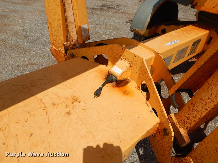 image for item EK9622 2006 Biljax 3632T boom lift
