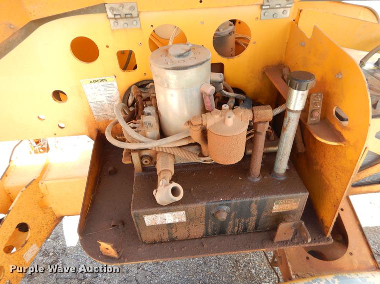 image for item EK9622 2006 Biljax 3632T boom lift