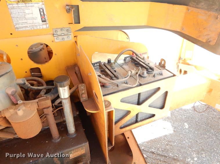 image for item EK9622 2006 Biljax 3632T boom lift