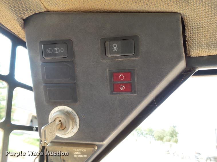 image for item EN9611 1996 Bobcat 763 skid steer