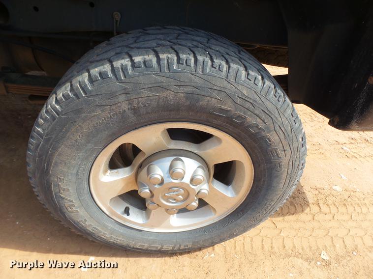 image for item EN9613 2007 Dodge Ram 2500 MegaCab pickup truck