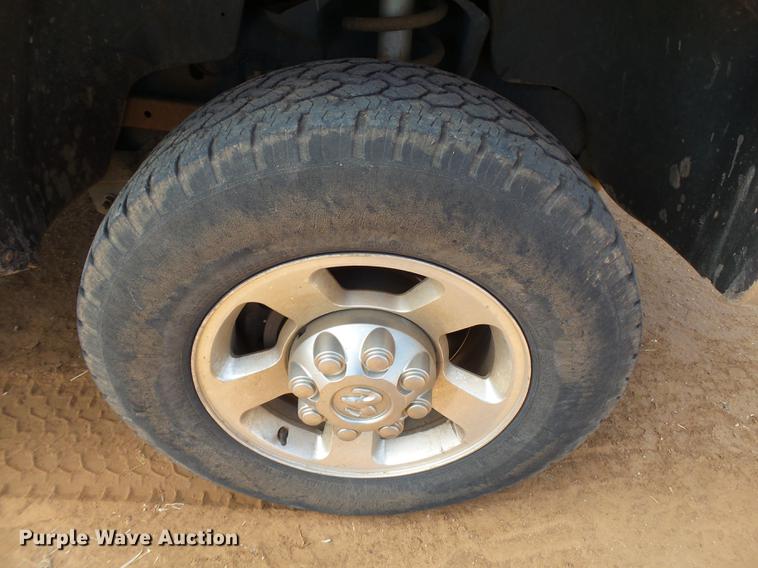 image for item EN9613 2007 Dodge Ram 2500 MegaCab pickup truck