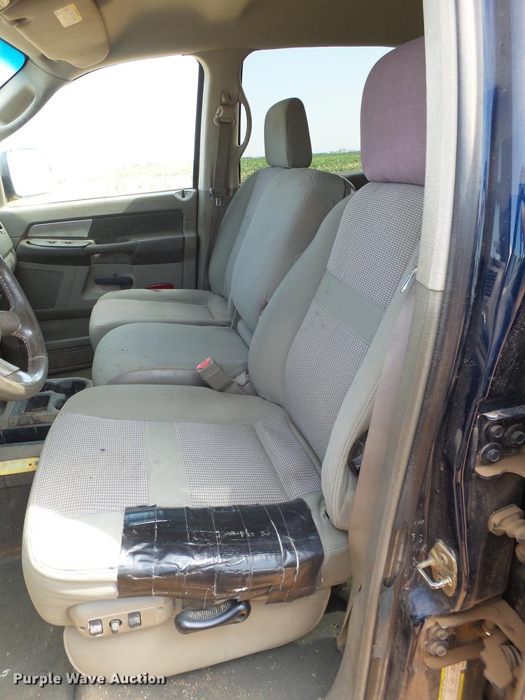 image for item EN9613 2007 Dodge Ram 2500 MegaCab pickup truck