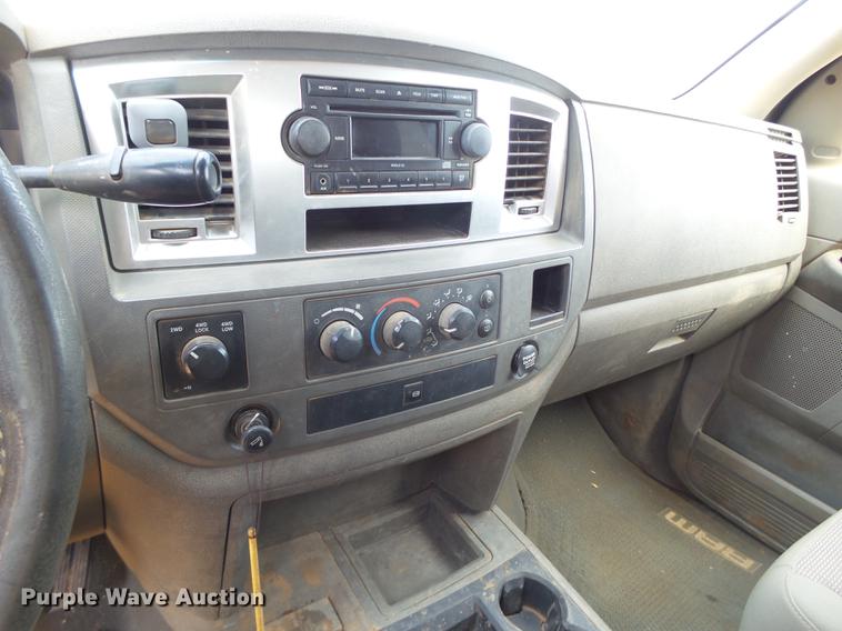 image for item EN9613 2007 Dodge Ram 2500 MegaCab pickup truck