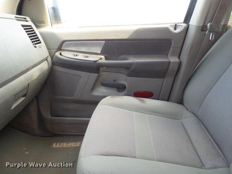 image for item EN9613 2007 Dodge Ram 2500 MegaCab pickup truck