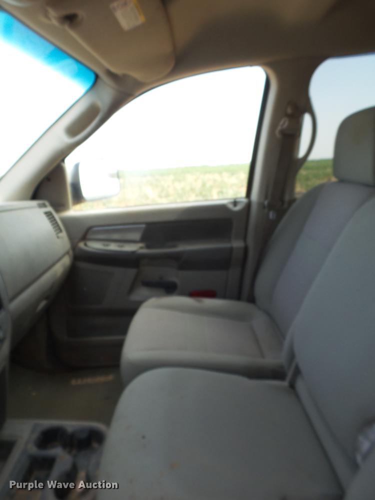 image for item EN9613 2007 Dodge Ram 2500 MegaCab pickup truck