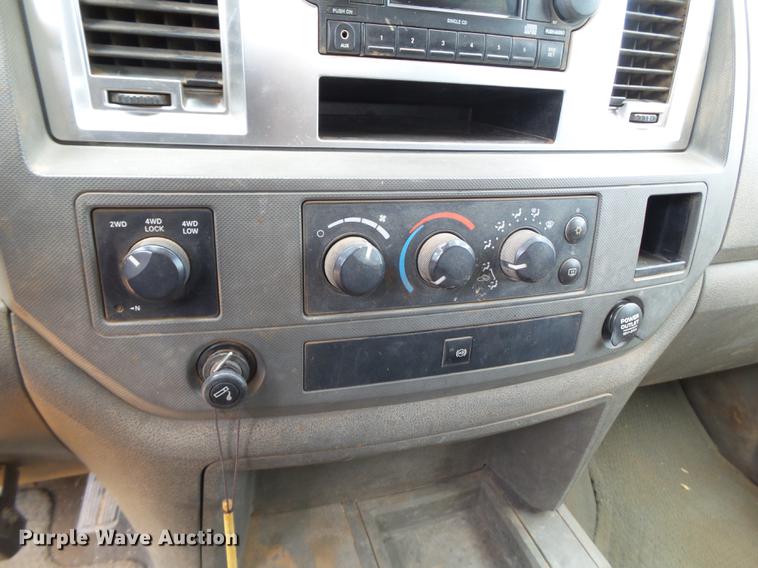 image for item EN9613 2007 Dodge Ram 2500 MegaCab pickup truck