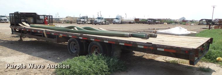 image for item EN9616 2005 Apache equipment trailer