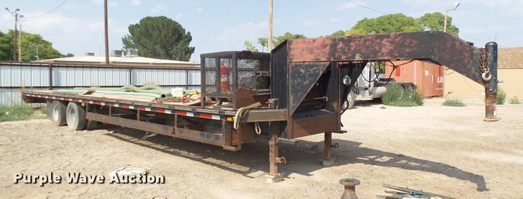 image for item EN9616 2005 Apache equipment trailer