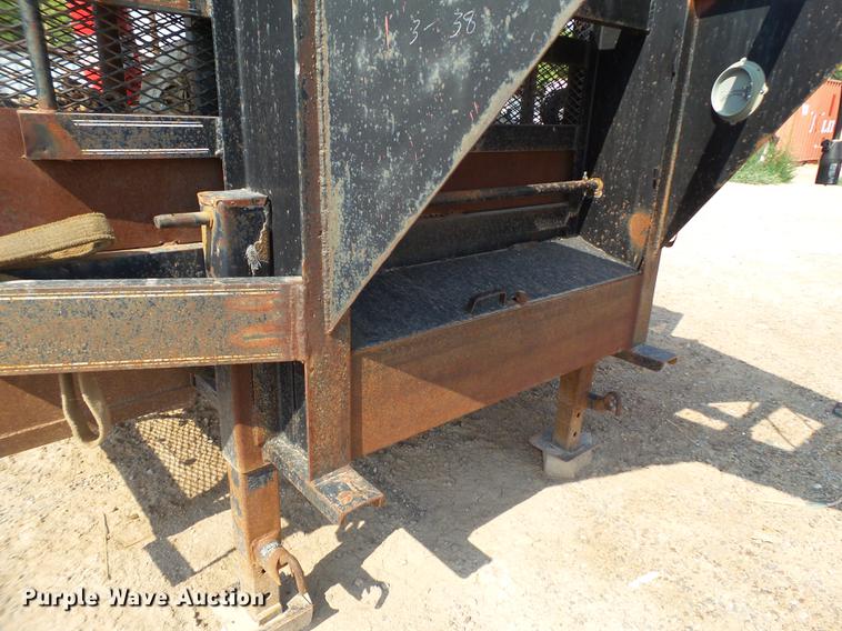 image for item EN9616 2005 Apache equipment trailer