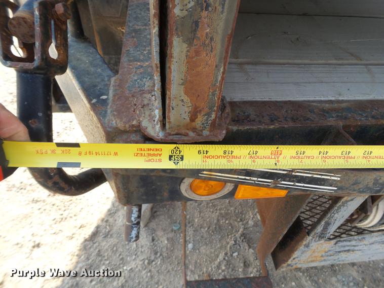 image for item EN9616 2005 Apache equipment trailer