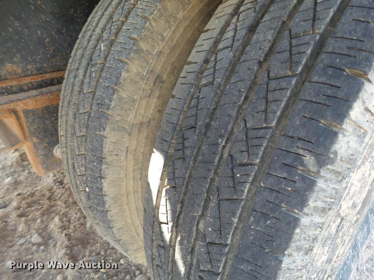 image for item EN9616 2005 Apache equipment trailer