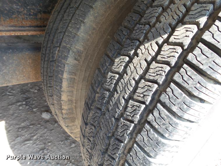 image for item EN9616 2005 Apache equipment trailer