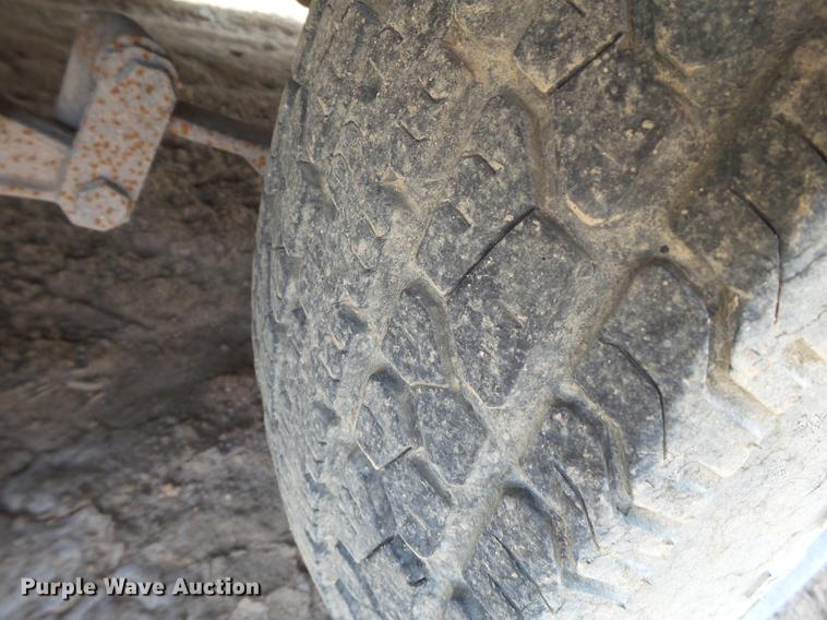 image for item EN9618 2007 Summerland camper