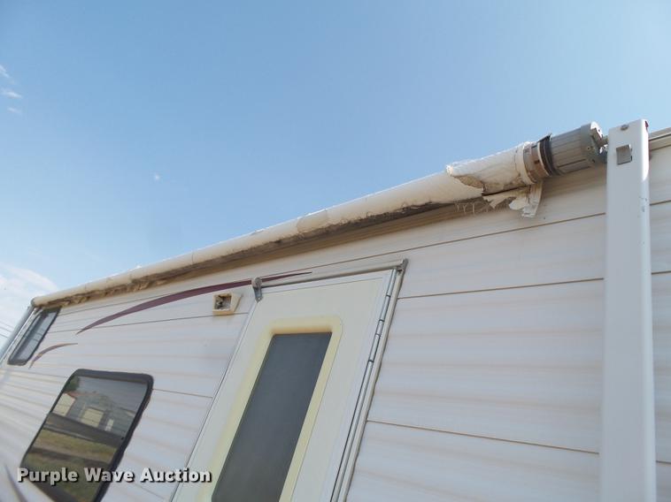 image for item EN9618 2007 Summerland camper