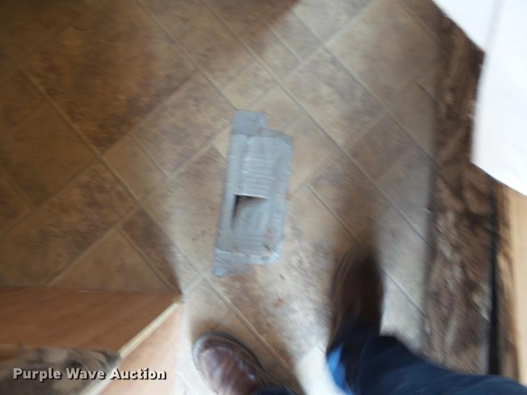 image for item EN9618 2007 Summerland camper