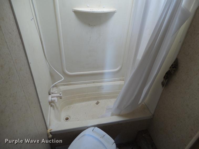 image for item EN9618 2007 Summerland camper