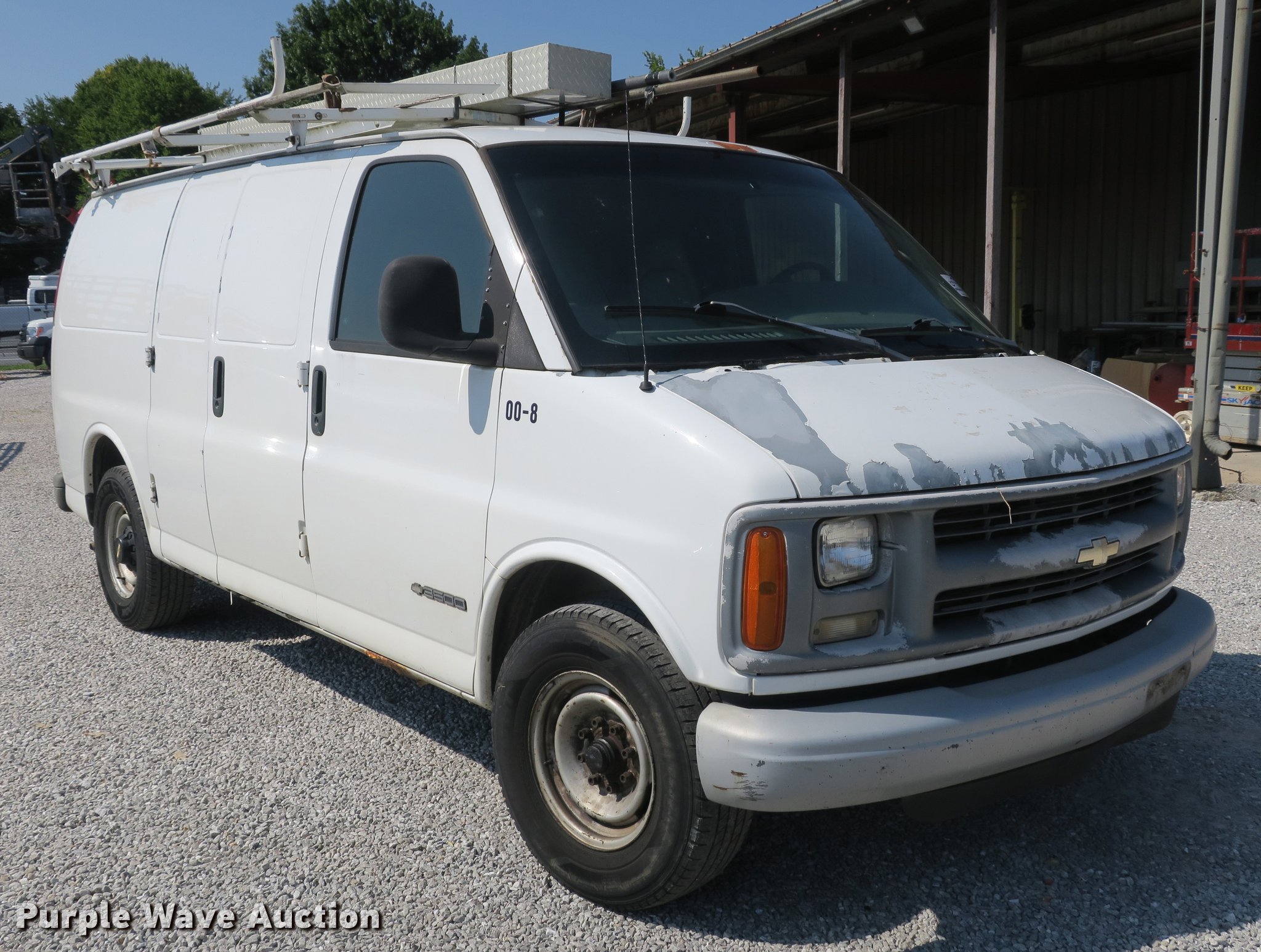 2000 Chevrolet Express 3500 Cargo van in Springfield, MO Item DE3779
