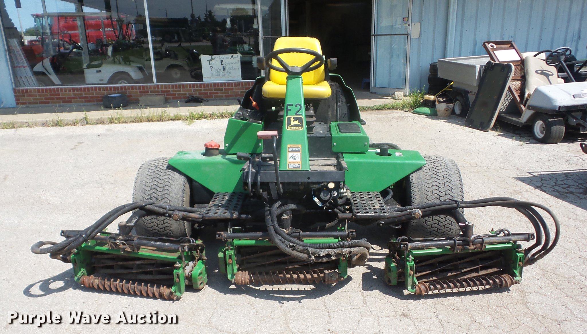 John Deere 3235B fairway mower in Iola, KS Item EI9869 sold Purple Wave