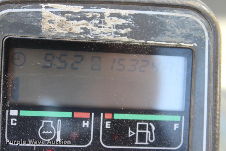 image for item BE9320 2001 Komatsu PC200LC-6 excavator