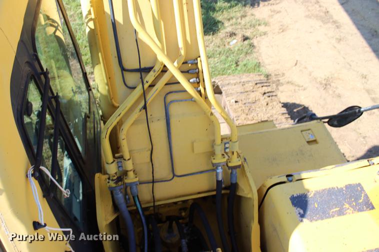 image for item BE9320 2001 Komatsu PC200LC-6 excavator