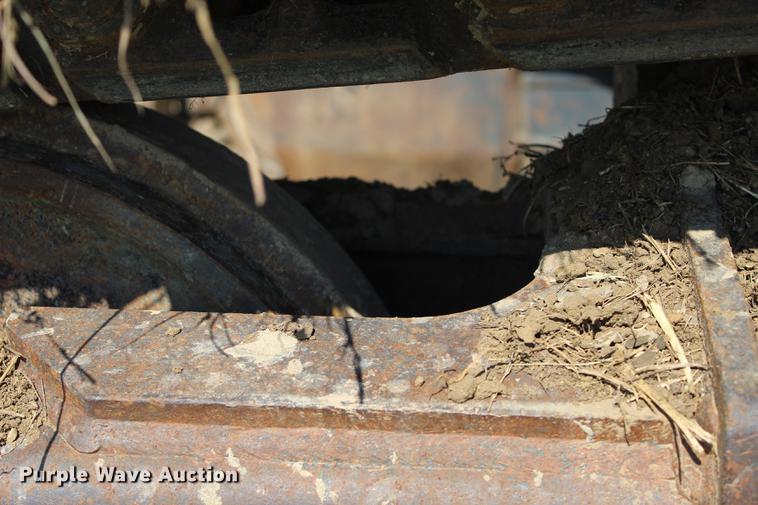 image for item BE9320 2001 Komatsu PC200LC-6 excavator