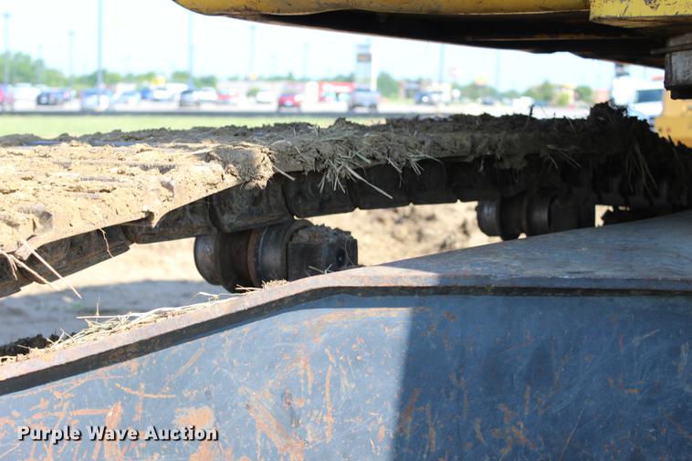 image for item BE9320 2001 Komatsu PC200LC-6 excavator