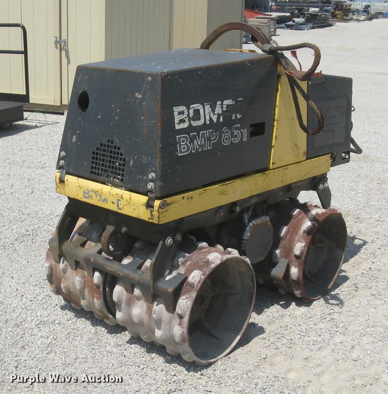 image for item BL9040 1999 Bomag BMP851 vibratory trench compactor