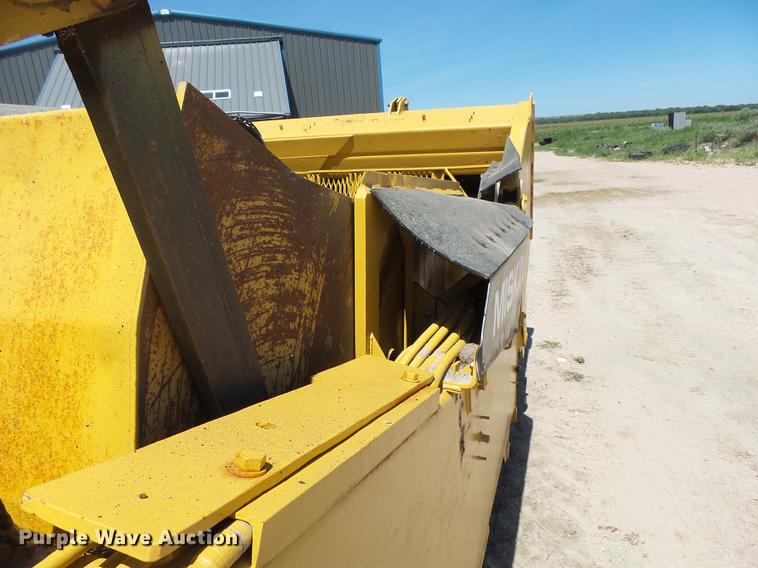 image for item DA3582 2005 Miskin D19 scraper