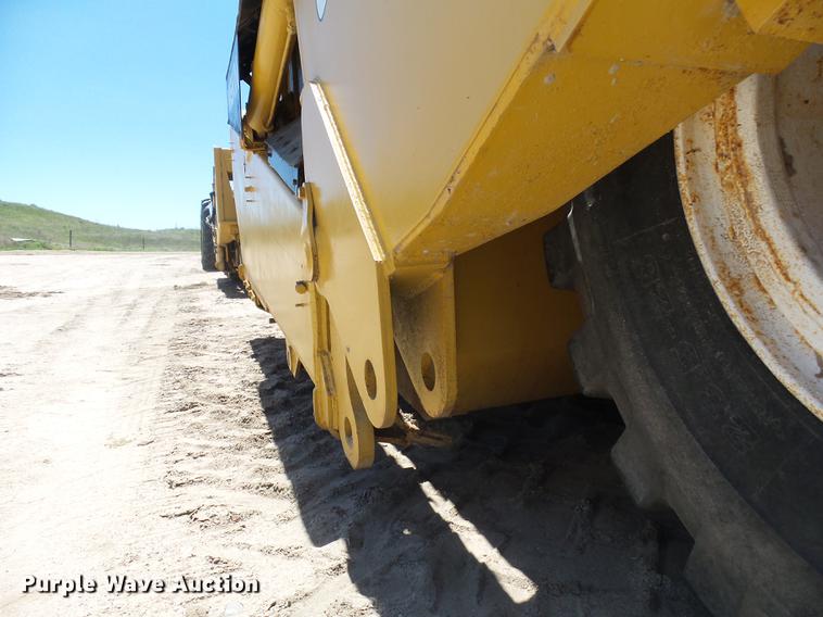 image for item DA3582 2005 Miskin D19 scraper