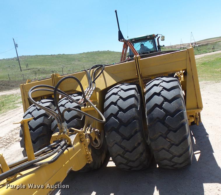 image for item DA3584 2005 Miskin D19 scraper