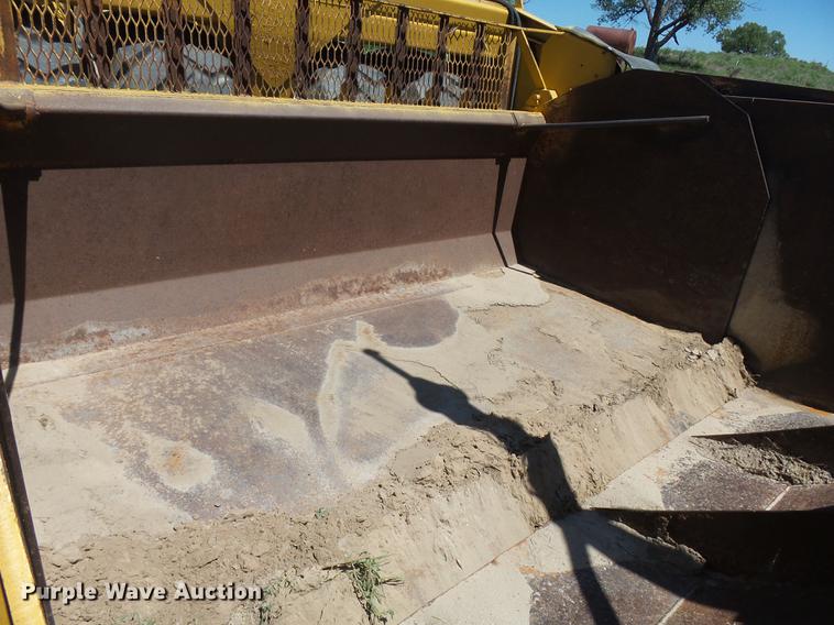 image for item DA3584 2005 Miskin D19 scraper