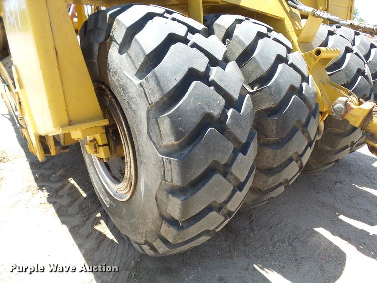 image for item DA3584 2005 Miskin D19 scraper