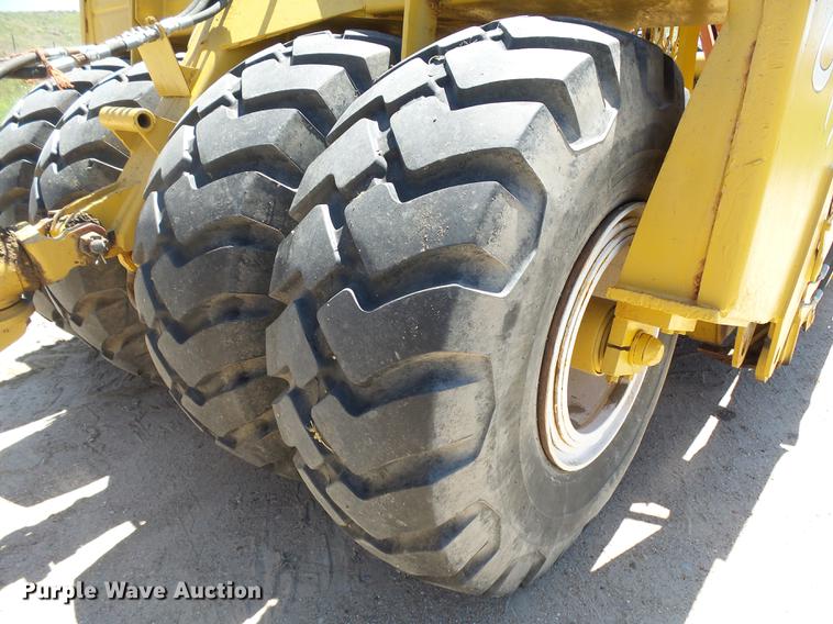 image for item DA3584 2005 Miskin D19 scraper