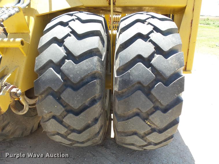 image for item DA3584 2005 Miskin D19 scraper