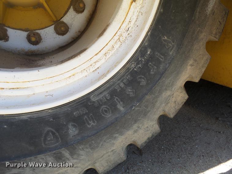 image for item DA3584 2005 Miskin D19 scraper