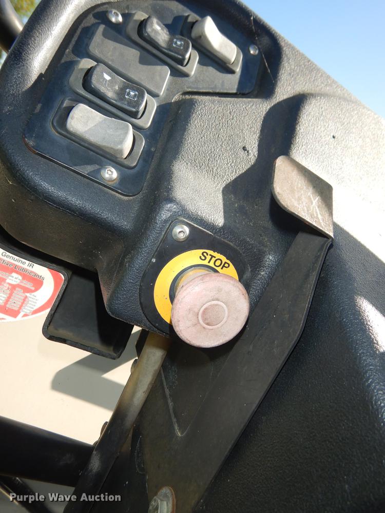 image for item DB6092 2003 Ingersoll Rand CR30 single drum roller