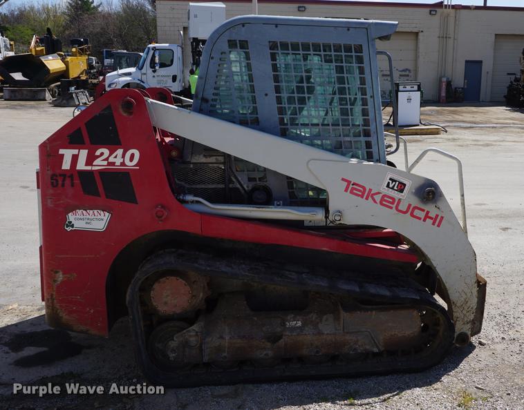image for item DB6226 2008 Takeuchi TL240 skid steer