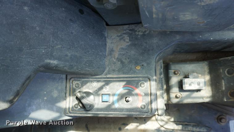 image for item DB6226 2008 Takeuchi TL240 skid steer