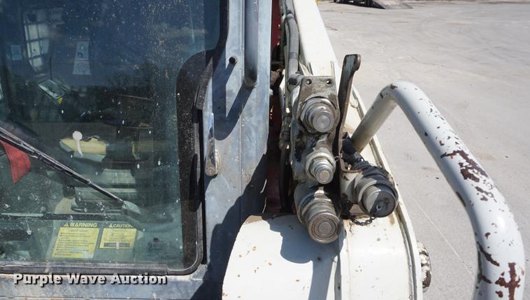 image for item DB6226 2008 Takeuchi TL240 skid steer