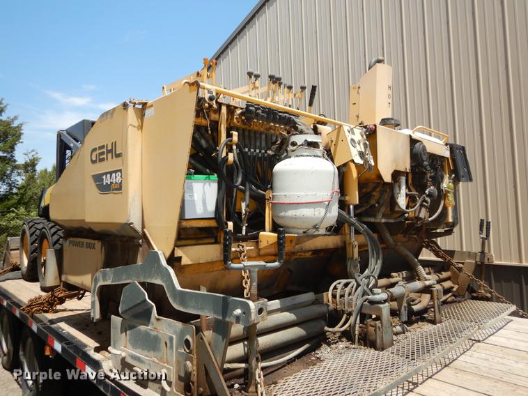 image for item DB8371 Gehl 1448 Plus Power Box paver