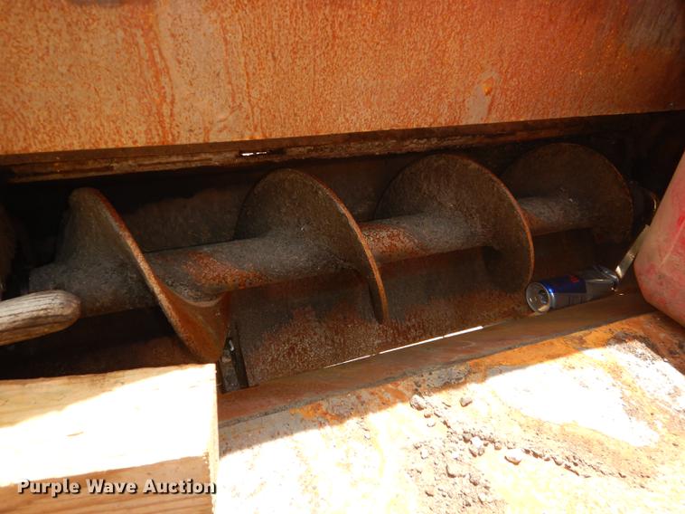 image for item DB8371 Gehl 1448 Plus Power Box paver