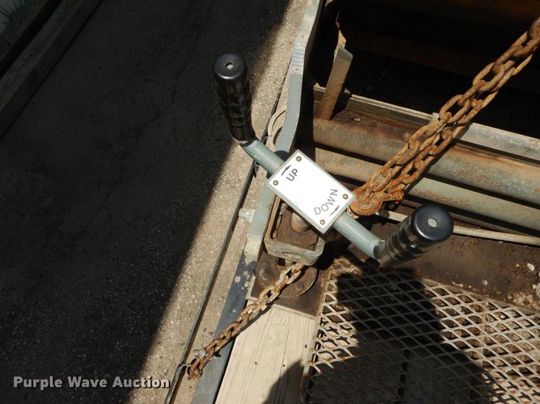 image for item DB8371 Gehl 1448 Plus Power Box paver