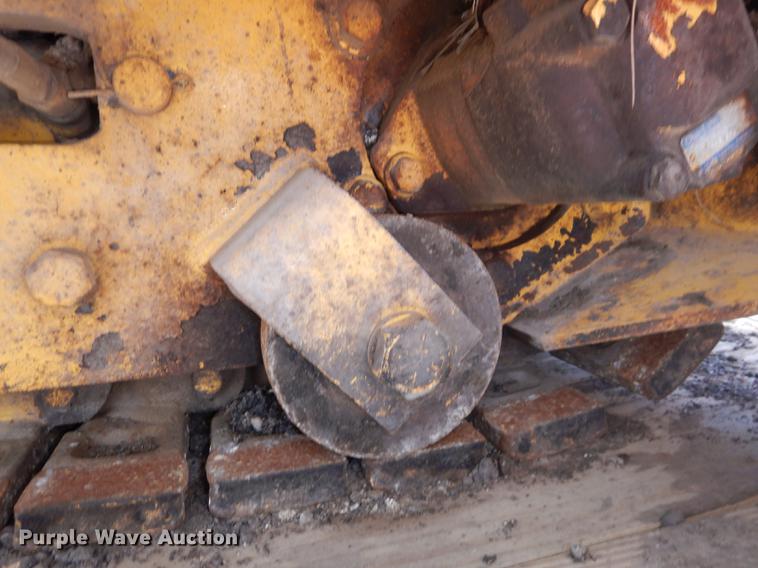 image for item DB8371 Gehl 1448 Plus Power Box paver