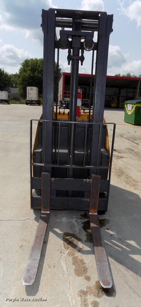 image for item DB8649 Prime Mover RC30 forklift